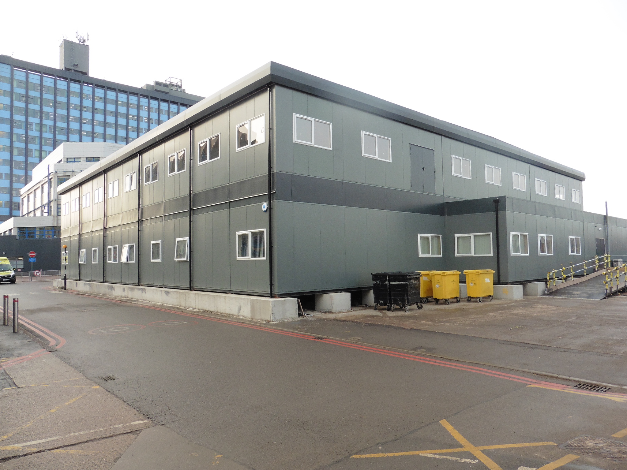 Modular healthcare building at a hospital